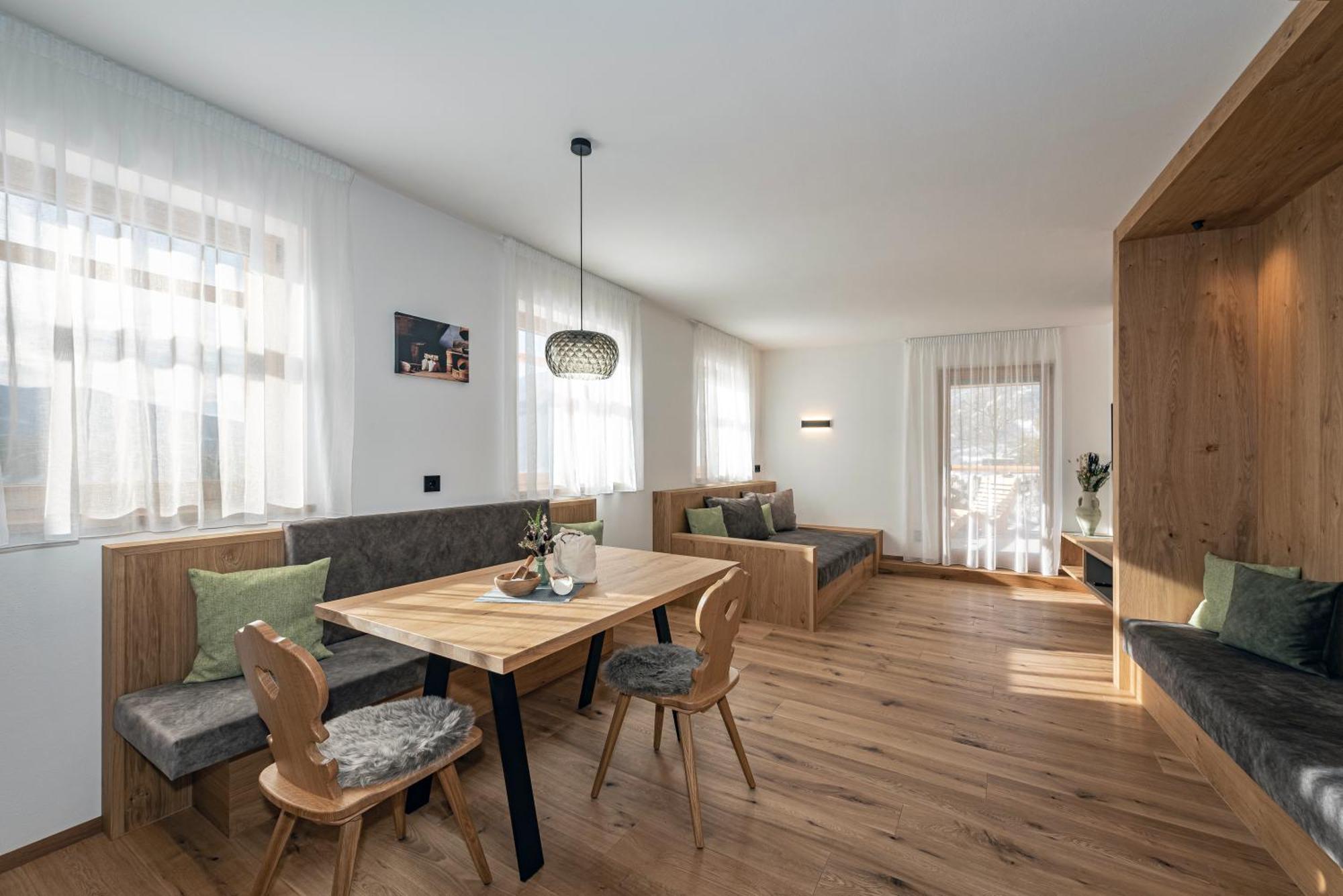 Trinnerhof- Hof Chalets Und Obsthof Mit Zimmer Natz-Schabs Exterior foto