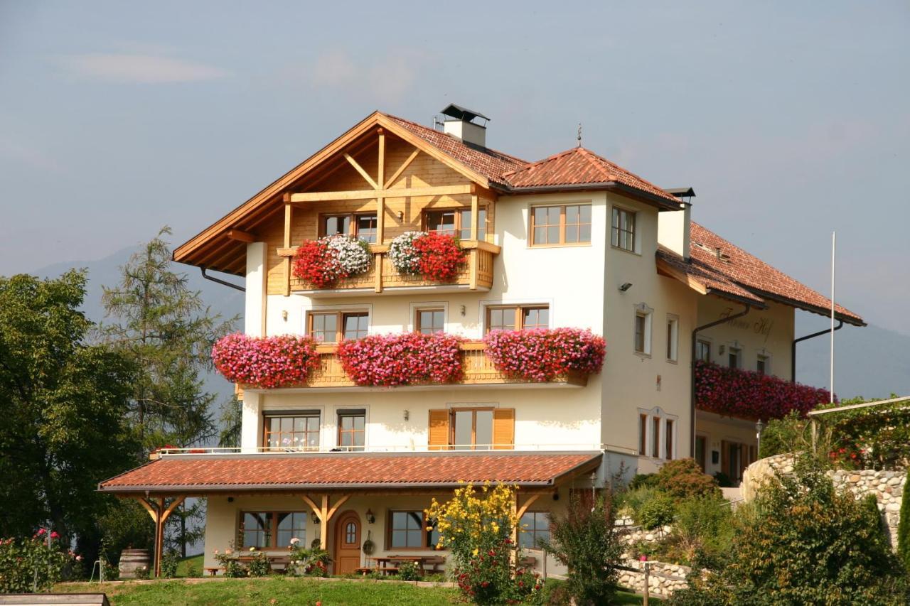 Trinnerhof- Hof Chalets Und Obsthof Mit Zimmer Natz-Schabs Exterior foto